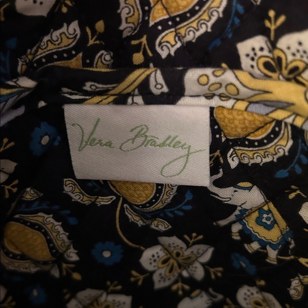 Vera Bradley “Ellie Blue” Retired WeekenderTravel Bag - Picture 2 of 9